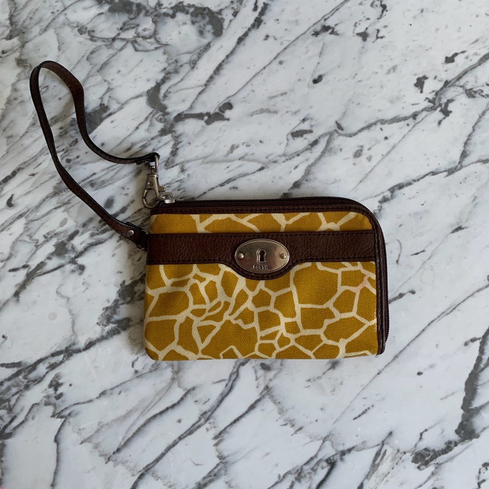 Fossil Giraffe Print Wristlet